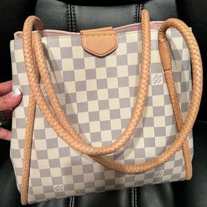 Louis Vuitton Propriano EUC, RARE! 100% Auth. Damier Azur